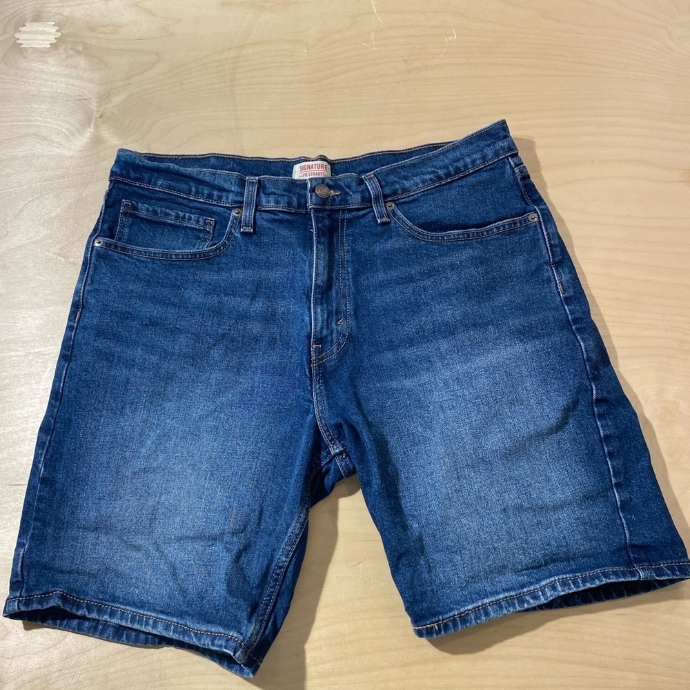 Signature Levi’s Denim Blue Men's Shorts 34 (MR) - Picture 4 of 8